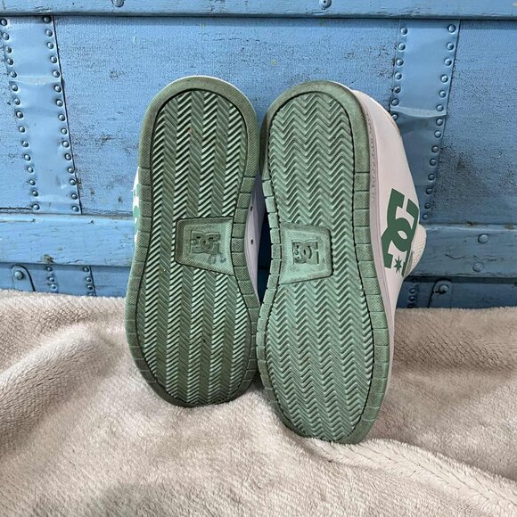 DC Mint Skater Shoes Size 7 - Picture 4 of 10